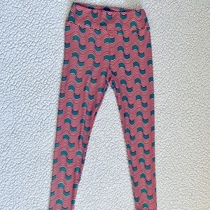 LulaRoe Americana leggings!!!